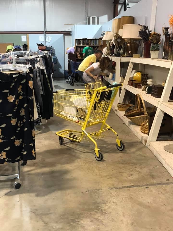 Gallatin Thrift Store people shopping