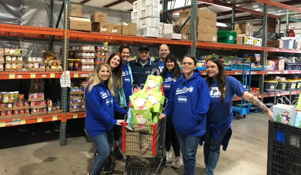 gallatin cares christmas gifts volunteers